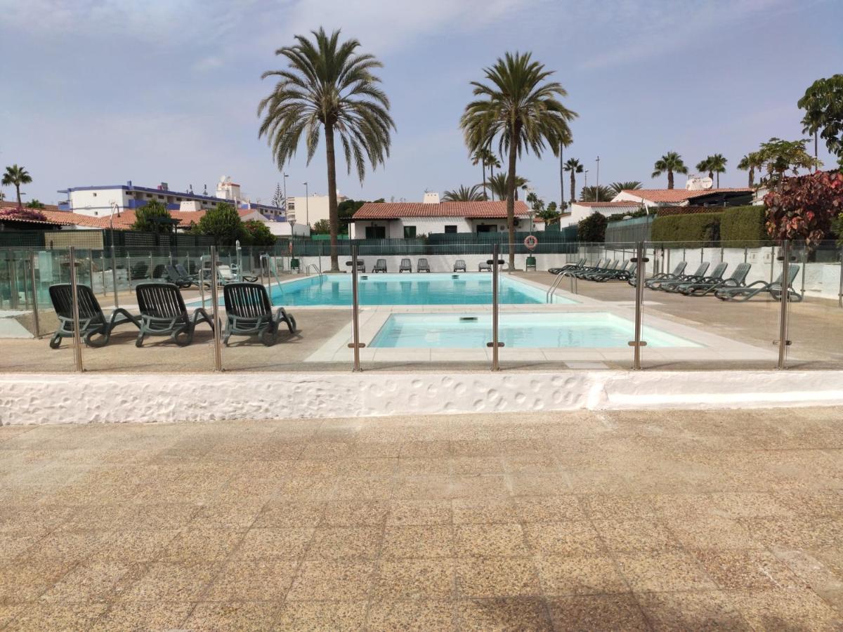 Bungalow With Private Garden Nex To Yumbo Center Feriehus Maspalomas (Gran Canaria)