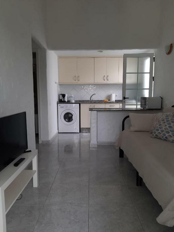 Bungalow With Private Garden Nex To Yumbo Center Feriehus *